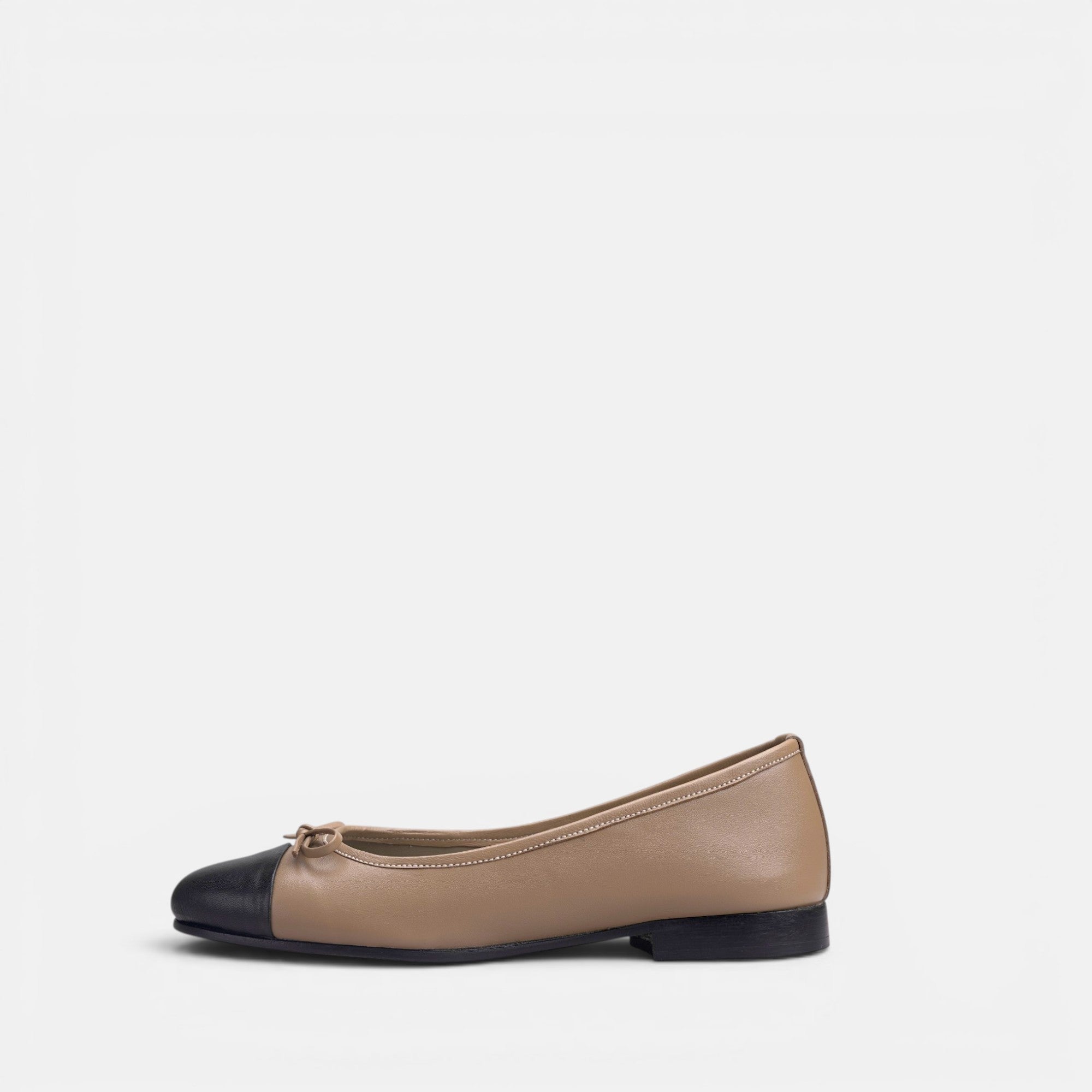 Volzak 078 Ballerine en cuir Beige