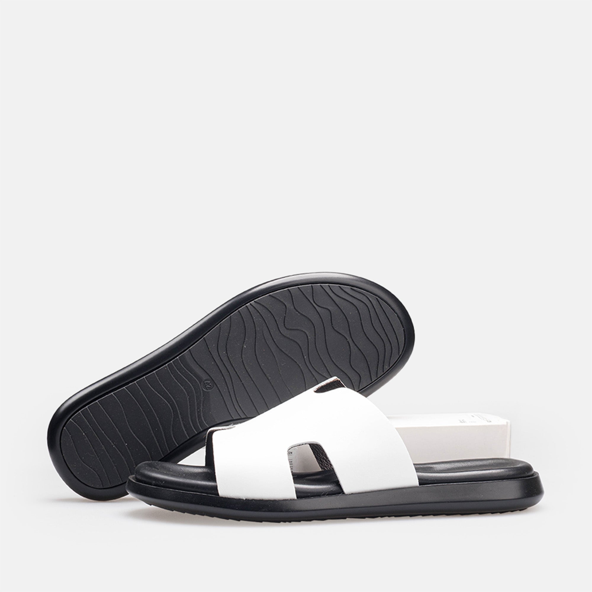 Volzak 5405 Sandale en cuir Blanc
