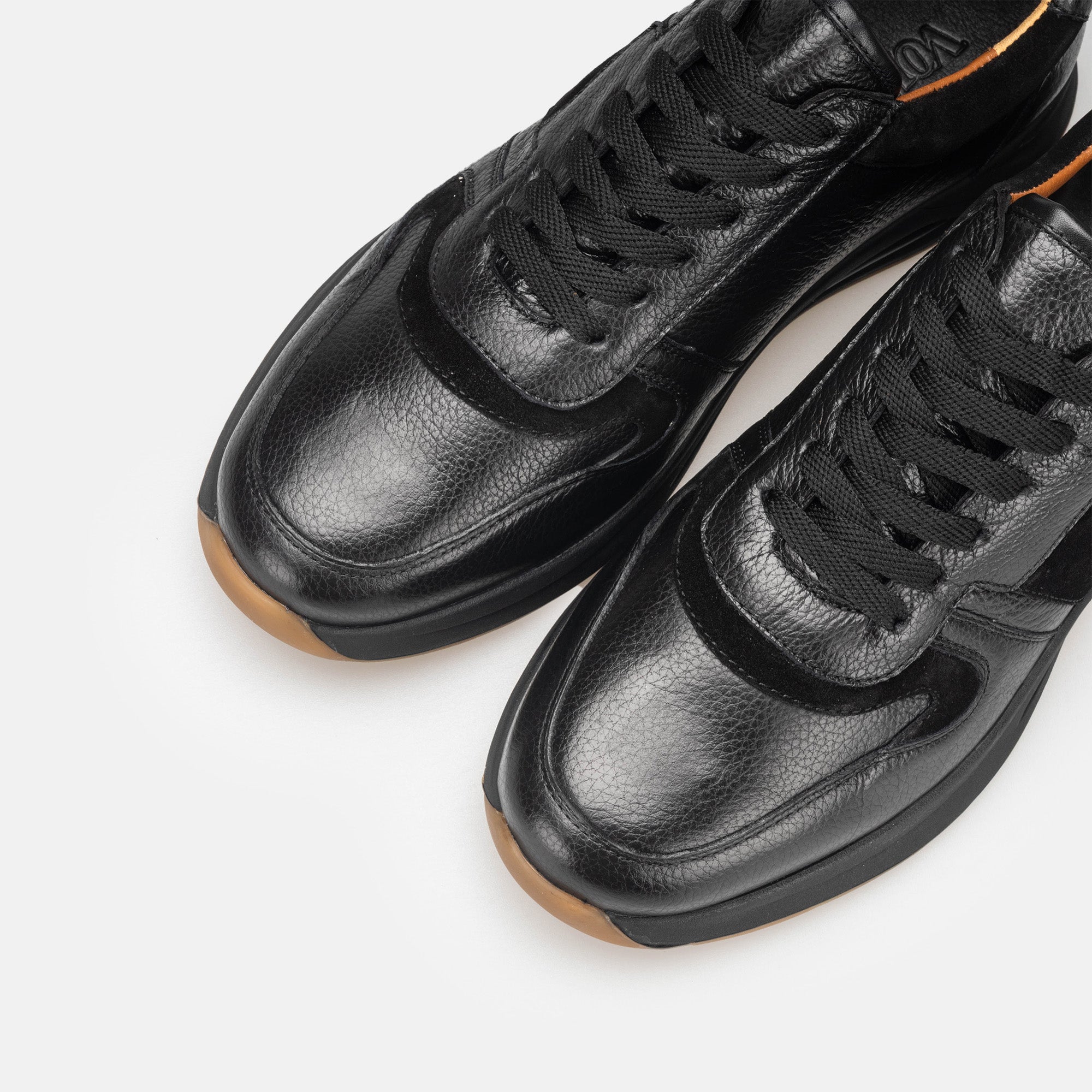 Volzak 3038 Basket en cuir Noir