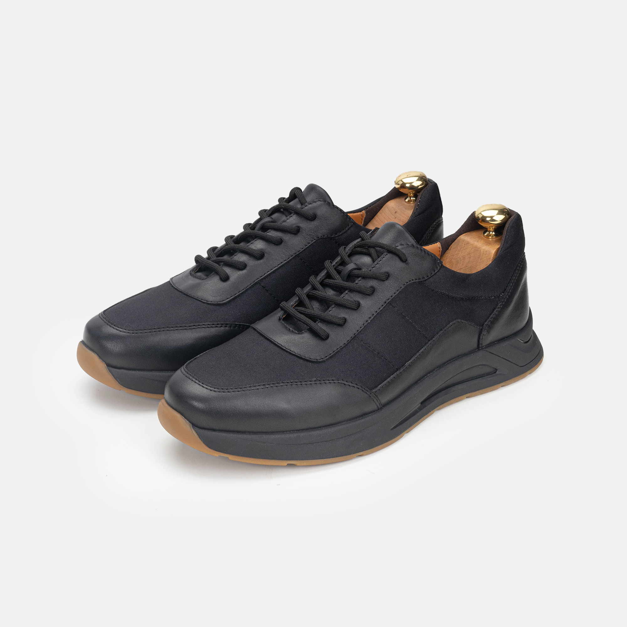 Volzak 3039 Basket en cuir Noir