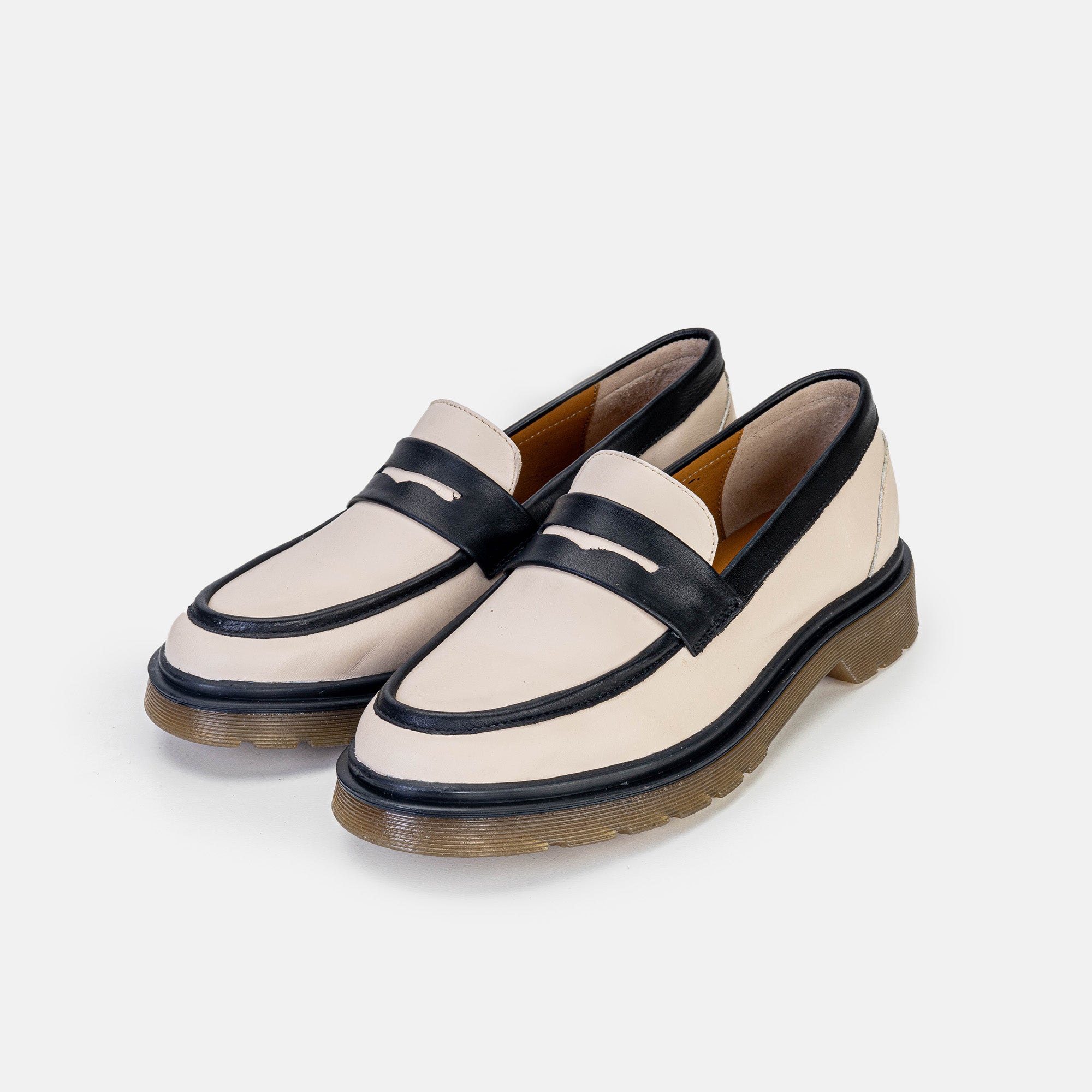 Volzak 422 Leather Shoe Beige Black
