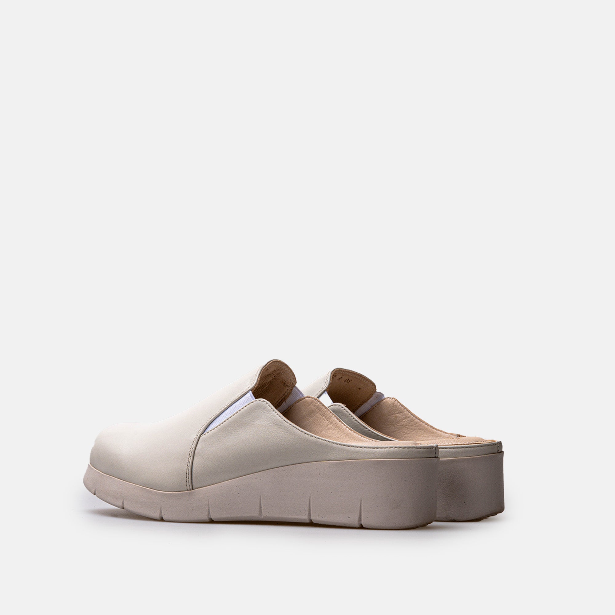Volzak 06 Sabot en cuir Beige