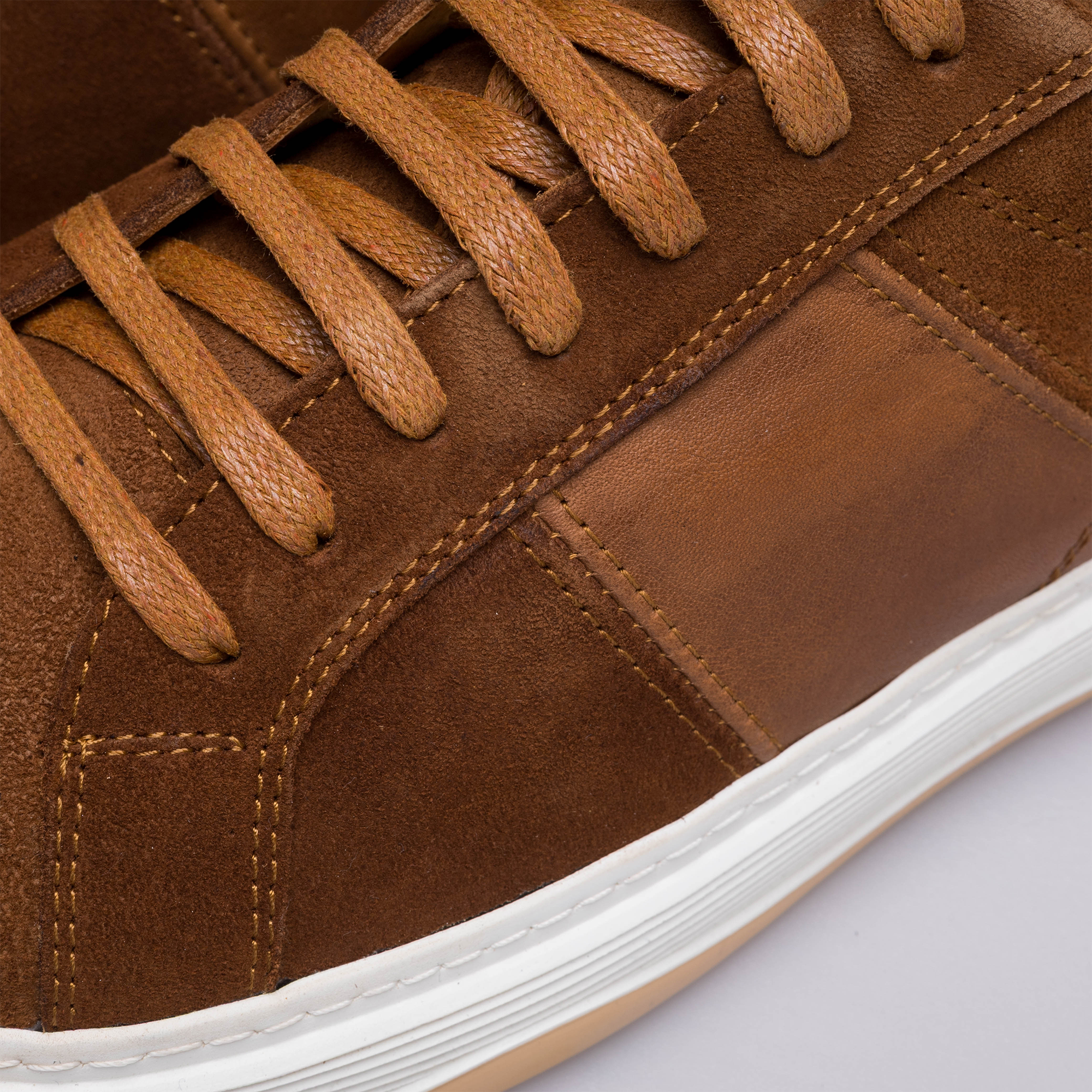 Volzak 7003 basket en daim Camel