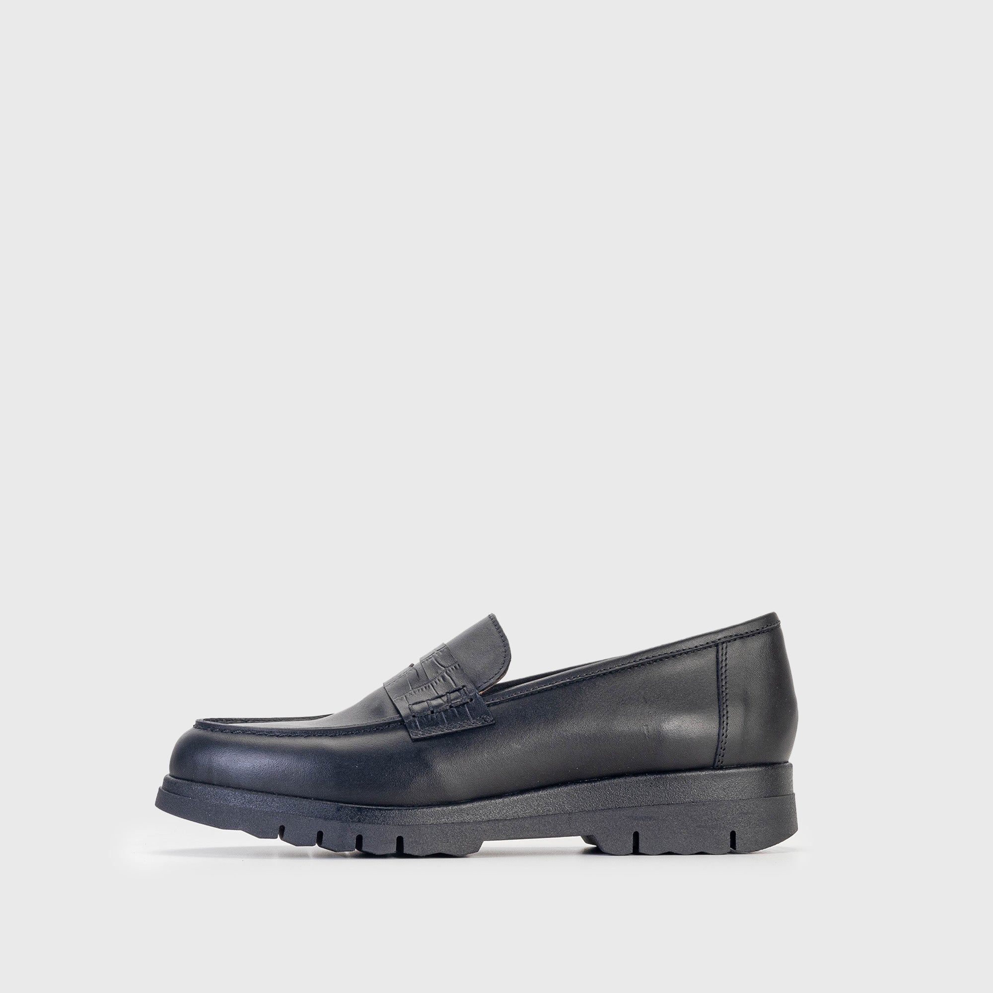 Volzak 120 Black Leather Shoe