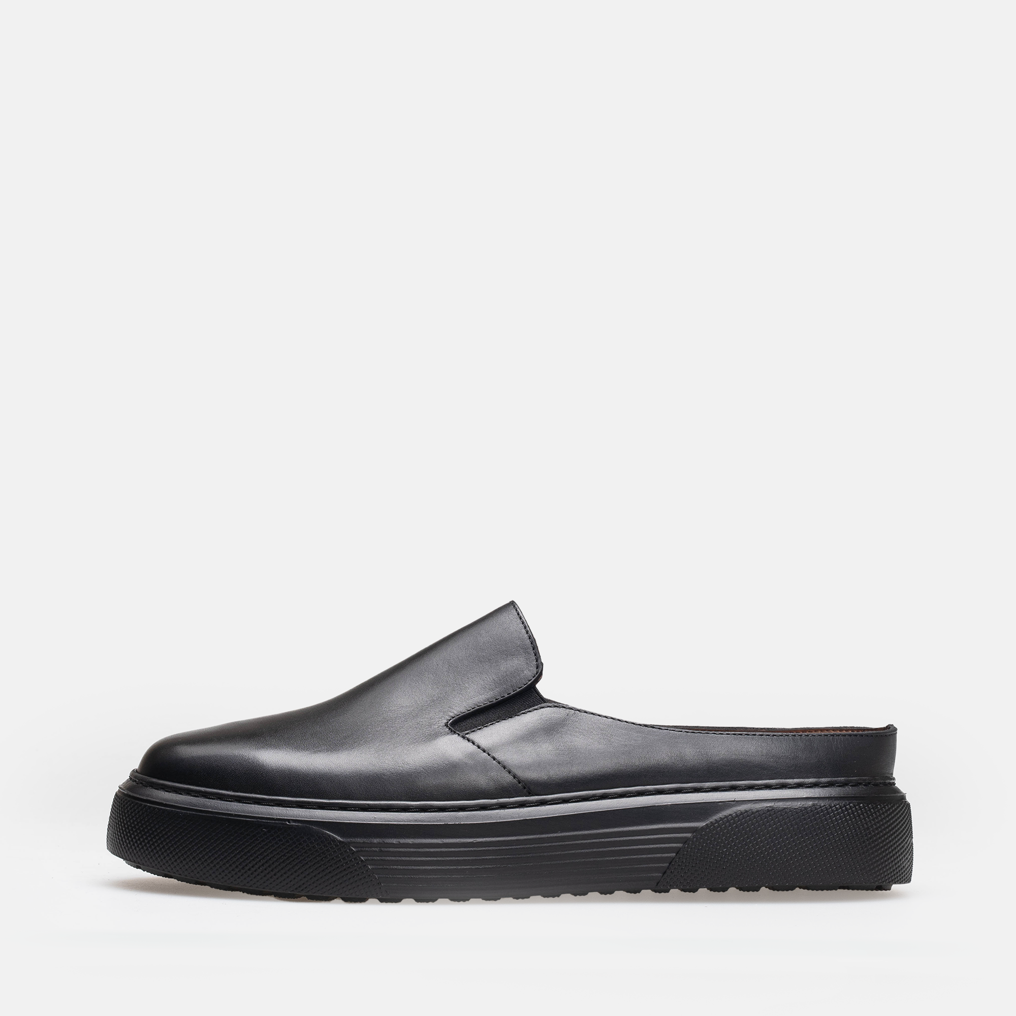 Volzak 5348 Black Leather Mule