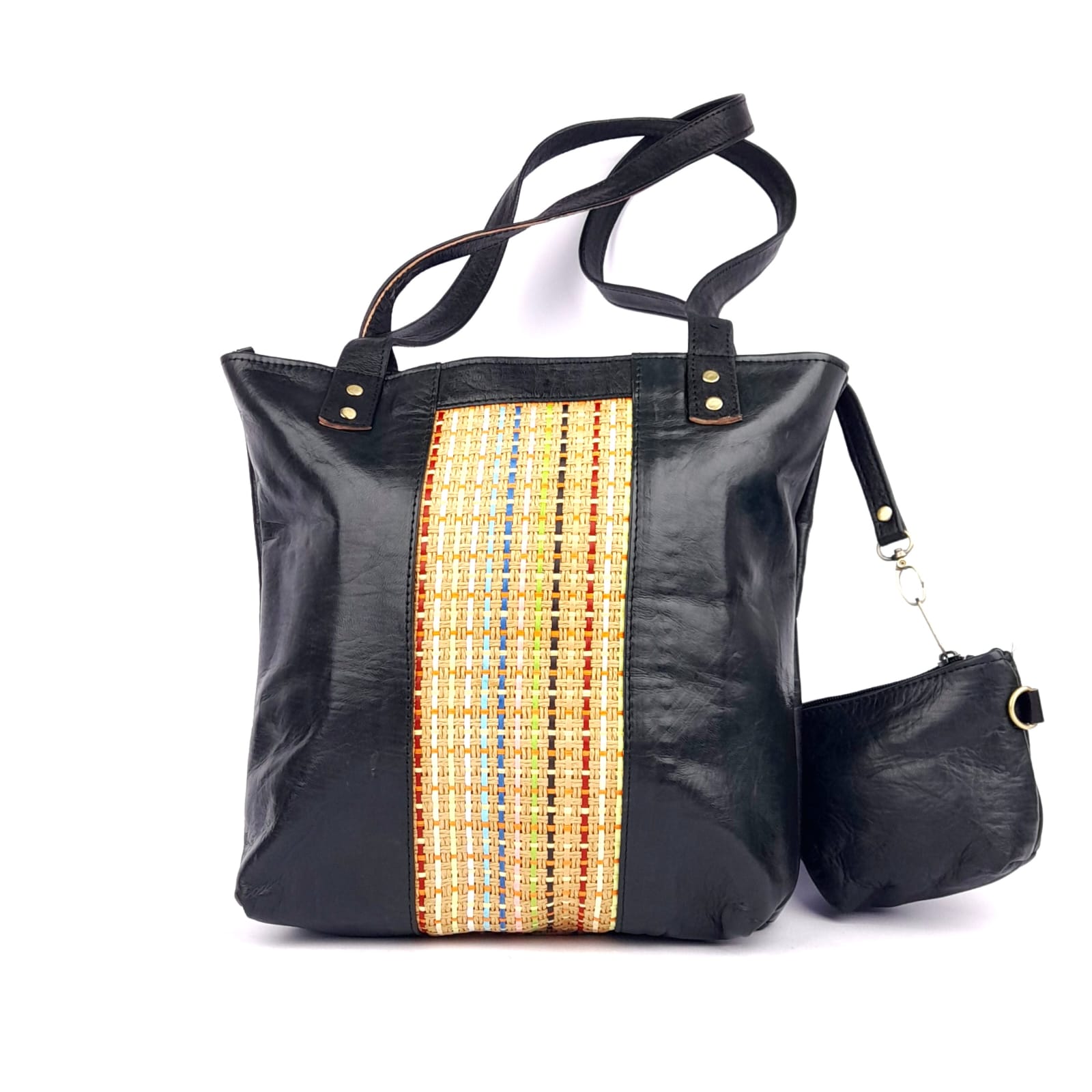 AR68 Black traditional Leather Handbag
